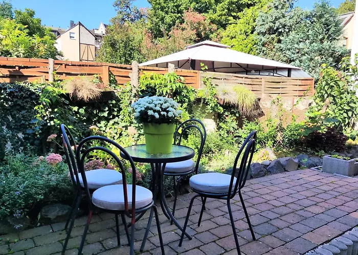 Apartment Mit Garten, 10 Min Zu Fuss In Die Koblenzer Altstadt